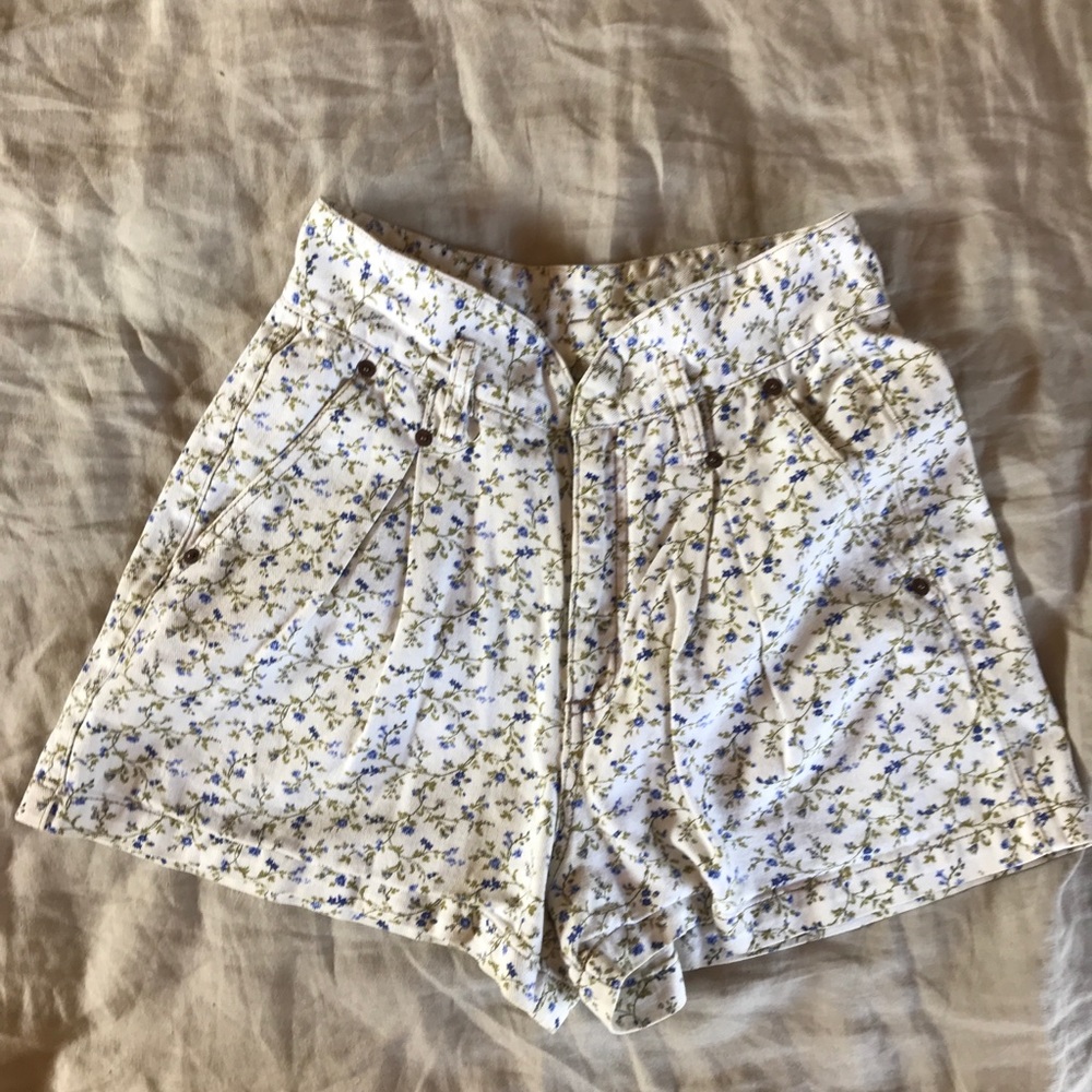 GRASS RAGS | High Waisted Shorts